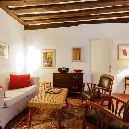Apartment Jeune Rue Paris