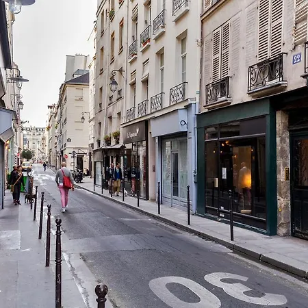 Apartment Jeune Rue Paris